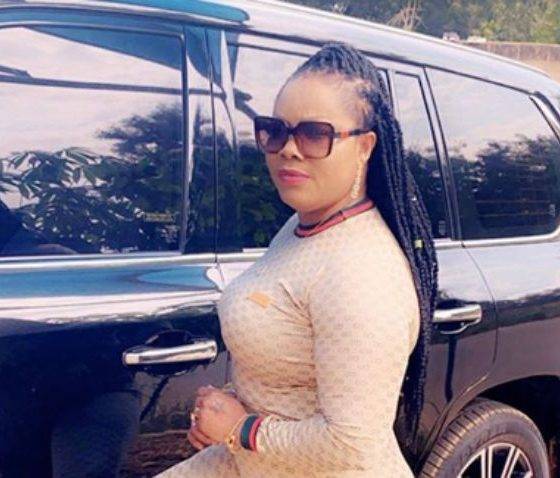 Watch how Agradaa performs ‘sika gari ritual’