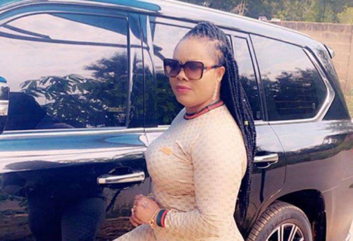 Watch how Agradaa performs ‘sika gari ritual’