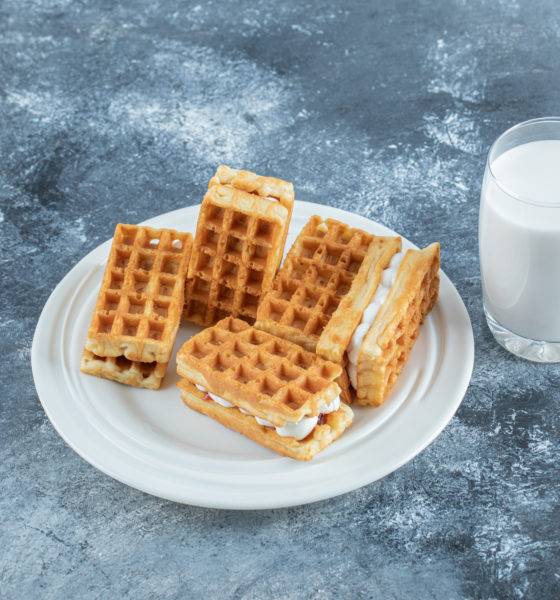 How to make Buttermilk waffles